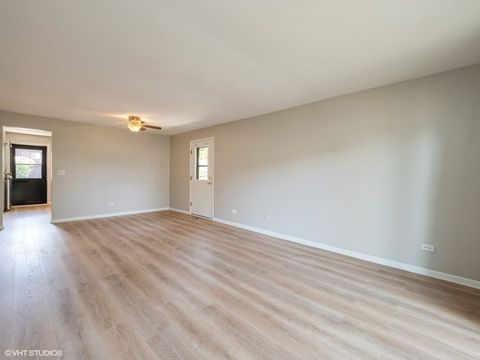 Tiny photo for 1101 Geneva Lane #B, Lake Zurich, IL 60047 (MLS # 12486342)