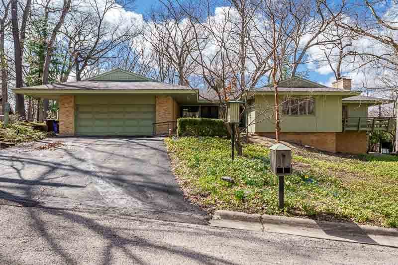 2520 E CHICKADEE Trail