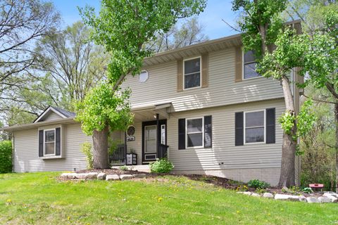 Photo of 4620 N Division Street, Davenport, IA 52806 (MLS # 12629028)