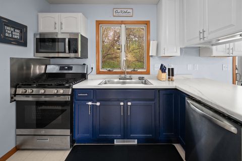 Tiny photo for 4620 N Division Street, Davenport, IA 52806 (MLS # 12629028)