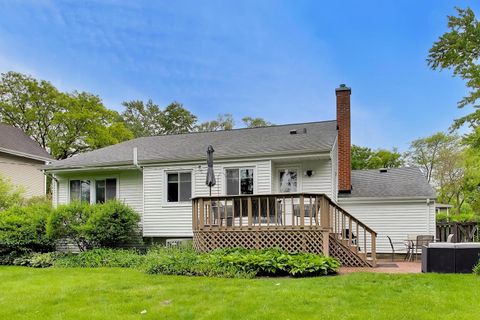 Tiny photo for 409 Willow Avenue, Deerfield, IL 60015 (MLS # 12651932)