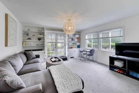 Tiny photo for 409 Willow Avenue, Deerfield, IL 60015 (MLS # 12651932)
