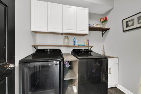 Tiny photo for 4823 W 106th Street, Oak Lawn, IL 60453 (MLS # 12526847)