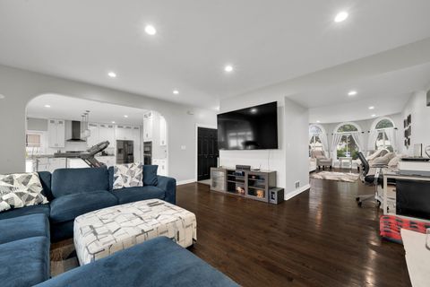 Tiny photo for 4823 W 106th Street, Oak Lawn, IL 60453 (MLS # 12526847)