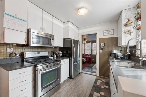Tiny photo for 6315 N Oketo Avenue, Chicago, IL 60631 (MLS # 12595734)