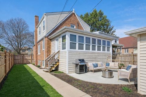 Tiny photo for 6315 N Oketo Avenue, Chicago, IL 60631 (MLS # 12595734)