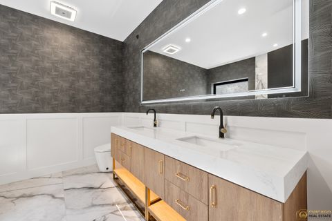 Tiny photo for 1143 Clinton Avenue, Oak Park, IL 60304 (MLS # 12507801)