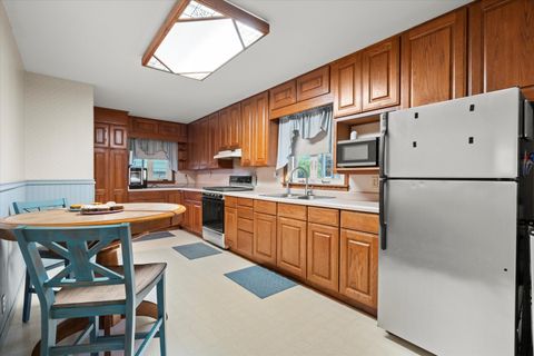 Tiny photo for 1308 Waverly Place, Joliet, IL 60435 (MLS # 12386657)