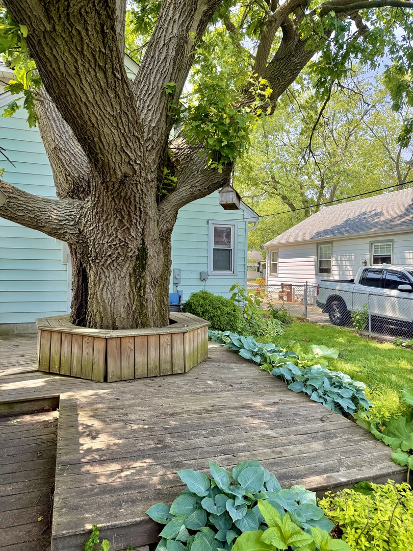1308 Waverly Place