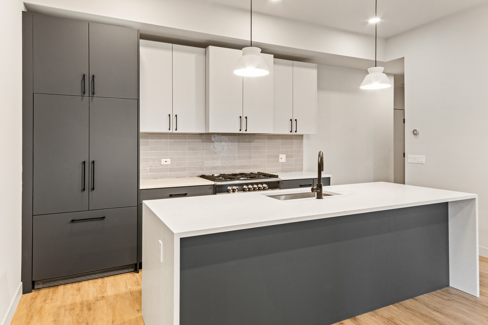 1550 W Monroe Street 102