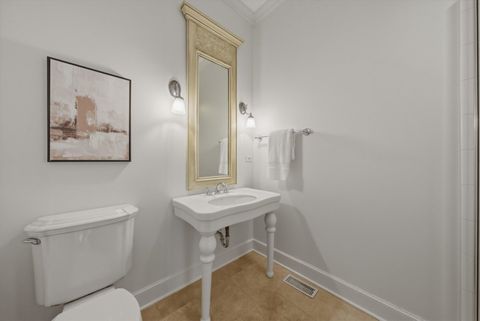 Tiny photo for 11361 W Plainfield Road, Indian Head Park, IL 60525 (MLS # 12590053)