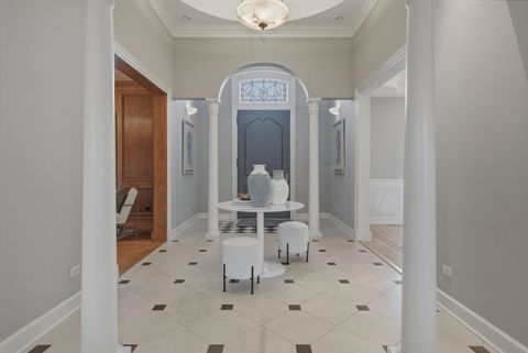 Tiny photo for 11361 W Plainfield Road, Indian Head Park, IL 60525 (MLS # 12590053)