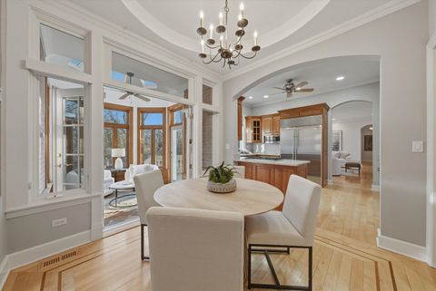 Tiny photo for 11361 W Plainfield Road, Indian Head Park, IL 60525 (MLS # 12590053)