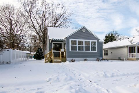 Tiny photo for 635 S Alma Avenue, Kankakee, IL 60901 (MLS # 12539991)