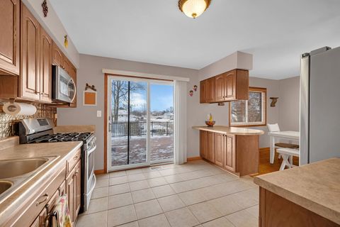 Tiny photo for 700 Evergreen Court, Romeoville, IL 60446 (MLS # 12526936)