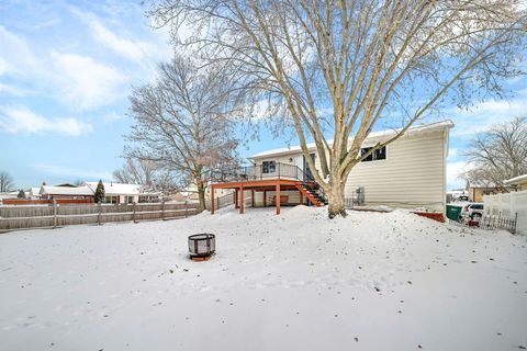 Tiny photo for 700 Evergreen Court, Romeoville, IL 60446 (MLS # 12526936)