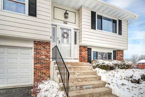 Tiny photo for 700 Evergreen Court, Romeoville, IL 60446 (MLS # 12526936)