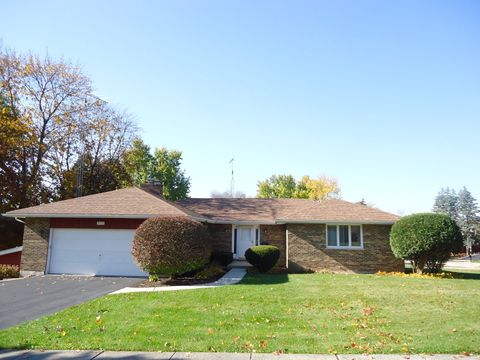 Photo of 970 Tara Drive, Woodstock, IL 60098 (MLS # 12504903)