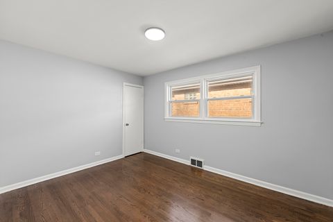 Tiny photo for 4635 S KEATING Avenue, Chicago, IL 60632 (MLS # 12573232)