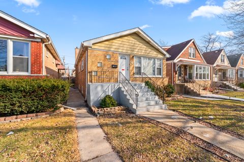 Tiny photo for 4635 S KEATING Avenue, Chicago, IL 60632 (MLS # 12573232)