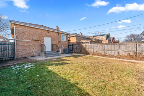 Tiny photo for 4635 S KEATING Avenue, Chicago, IL 60632 (MLS # 12573232)
