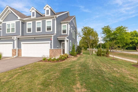 Photo of 8 Weirich Way, Batavia, IL 60510 (MLS # 12761284)