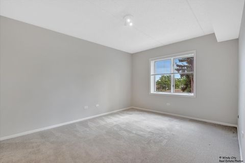 Tiny photo for 5555 N Cumberland Avenue #410, Chicago, IL 60656 (MLS # 12428404)