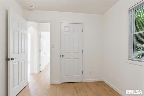 Tiny photo for 4105 11TH Street, Rock Island, IL 61201 (MLS # 12624971)