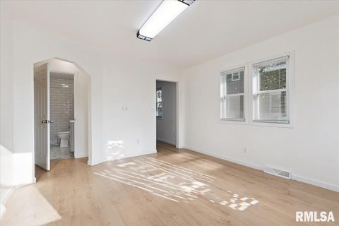 Tiny photo for 4105 11TH Street, Rock Island, IL 61201 (MLS # 12624971)