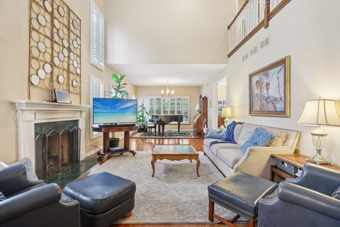 Tiny photo for 215 Orchard Lane, Glen Ellyn, IL 60137 (MLS # 12469497)