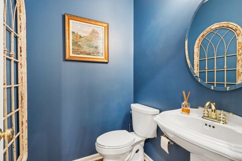 Tiny photo for 215 Orchard Lane, Glen Ellyn, IL 60137 (MLS # 12469497)