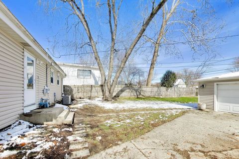 Tiny photo for 315 S Morgan Avenue, Wheaton, IL 60187 (MLS # 12594161)