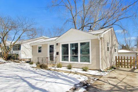 Tiny photo for 315 S Morgan Avenue, Wheaton, IL 60187 (MLS # 12594161)