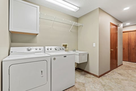Tiny photo for 5018 Turnberry Lane, Davenport, IA 52807 (MLS # 12689150)