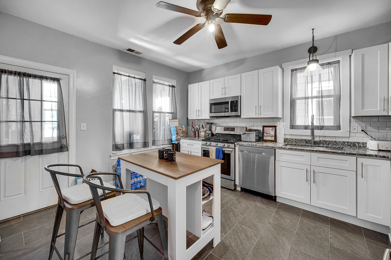 3850 W Diversey Avenue