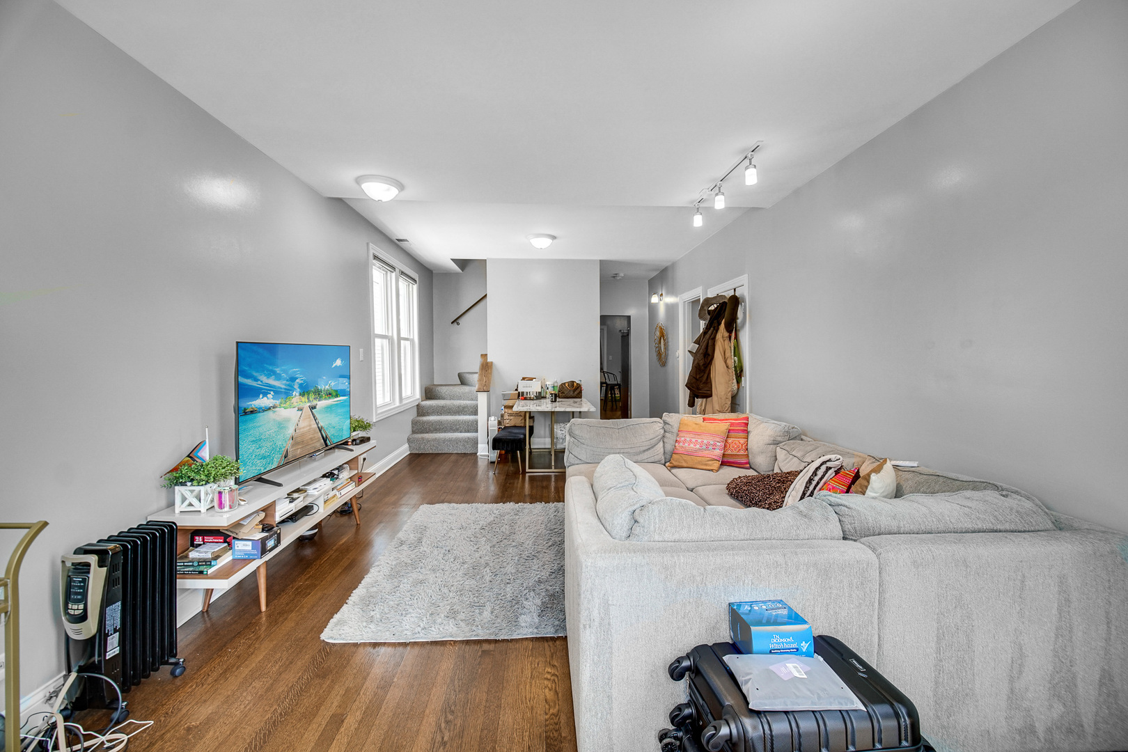 3850 W Diversey Avenue