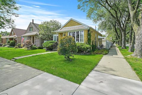 Tiny photo for 5700 S Neenah Avenue, Chicago, IL 60638 (MLS # 12535863)