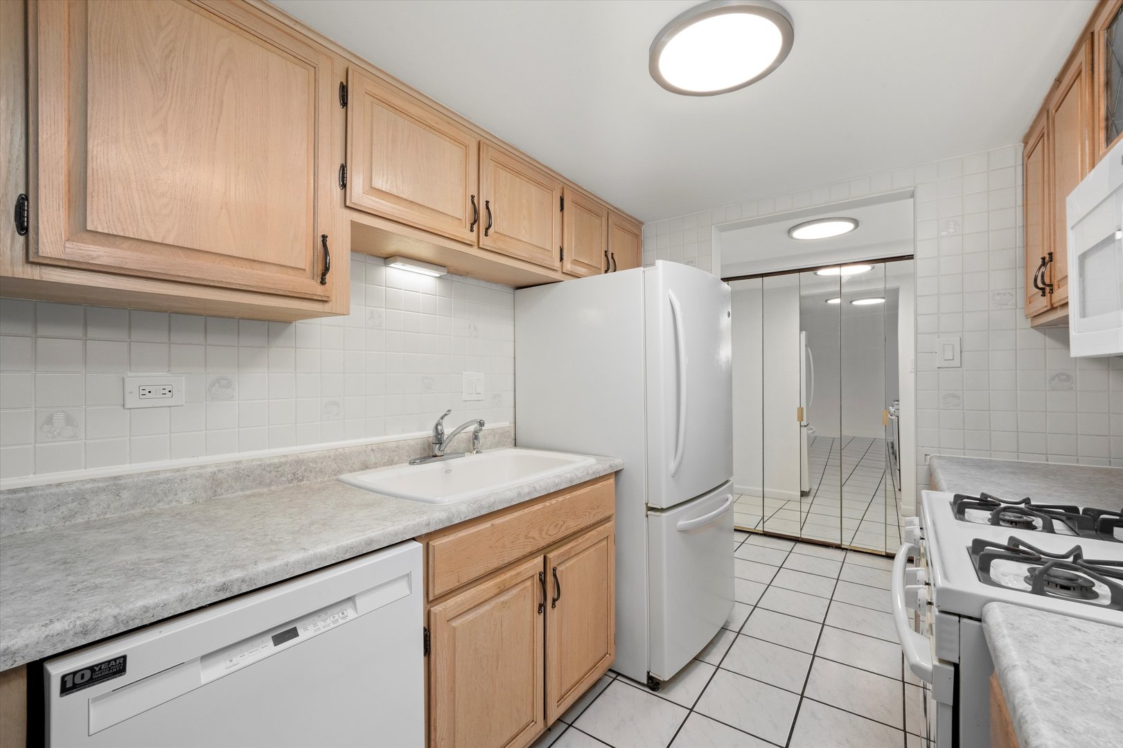 505 Redondo Drive 305