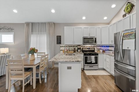 Tiny photo for 3112 W 34TH Street, Davenport, IA 52804 (MLS # QC4267244)