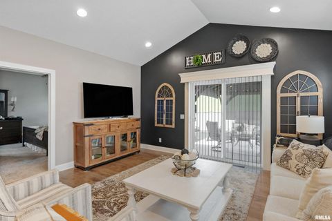 Tiny photo for 3112 W 34TH Street, Davenport, IA 52804 (MLS # QC4267244)