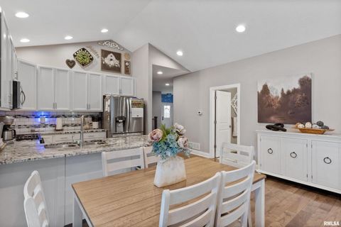 Tiny photo for 3112 W 34TH Street, Davenport, IA 52804 (MLS # QC4267244)