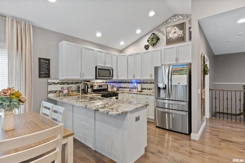 Tiny photo for 3112 W 34TH Street, Davenport, IA 52804 (MLS # QC4267244)