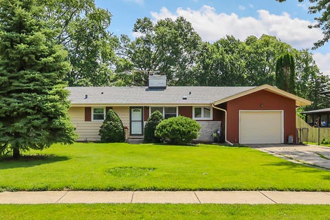 Tiny photo for 443 Glendale Road, Roselle, IL 60172 (MLS # 12692251)