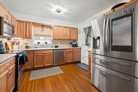 Tiny photo for 419 Longwood Drive, Chicago Heights, IL 60411 (MLS # 12499204)
