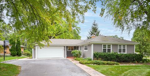 A home in Glen Ellyn