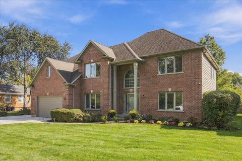 Tiny photo for 1203 N Burning Bush Lane, Mount Prospect, IL 60056 (MLS # 12781741)
