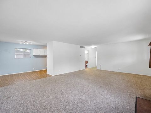 Tiny photo for Glendale Heights, IL 60139 (MLS # 12510371)