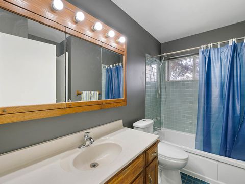 Tiny photo for Glendale Heights, IL 60139 (MLS # 12510371)