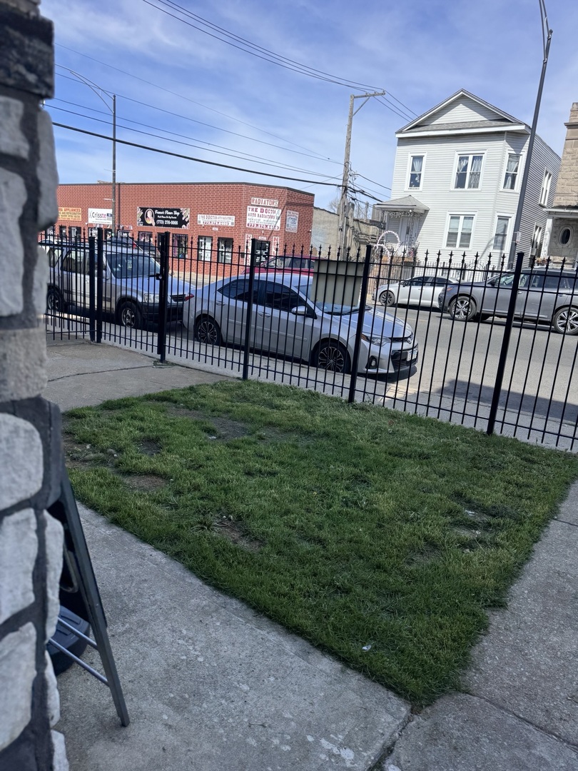 1940 N Pulaski Road