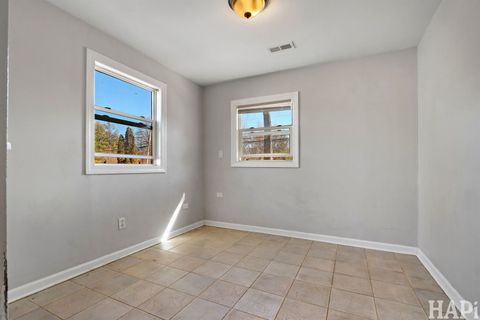 Tiny photo for 42522 N Lake Avenue, Antioch, IL 60002 (MLS # 12590593)